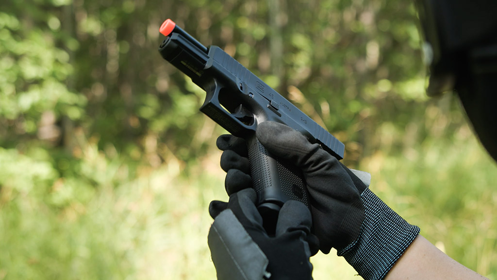 How to Put Green Gas in an Airsoft Gun? A Quick Guide for Beginners